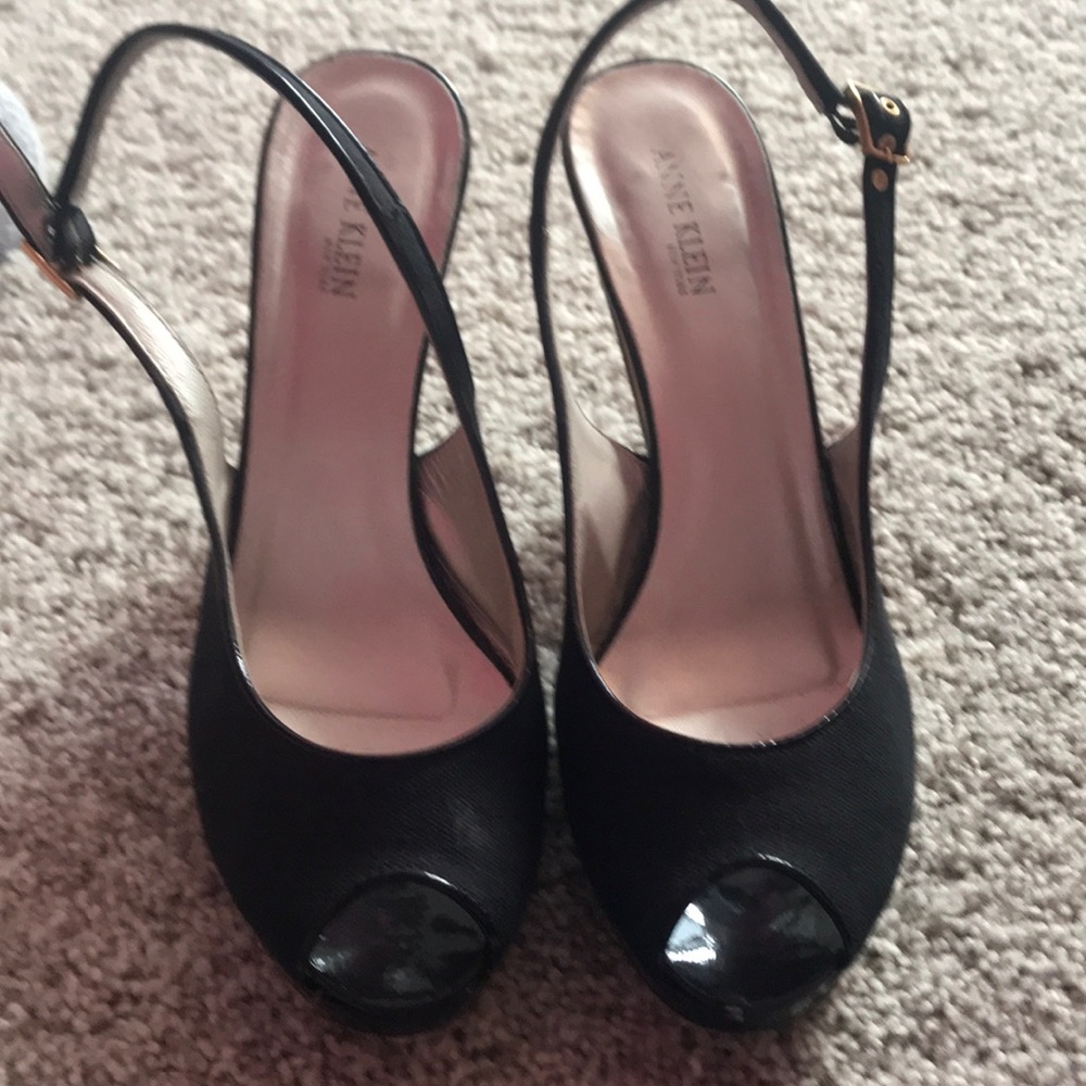 Women’s dress high heels